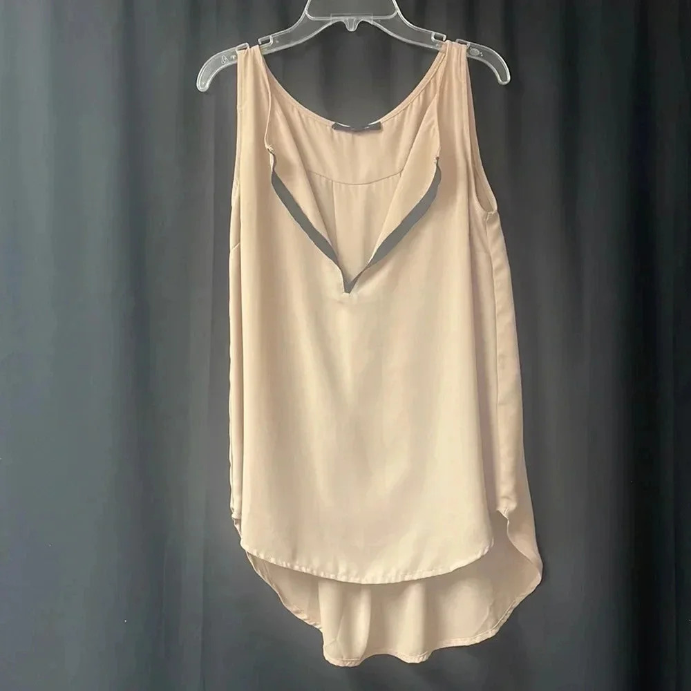 Blush‎ Tank S